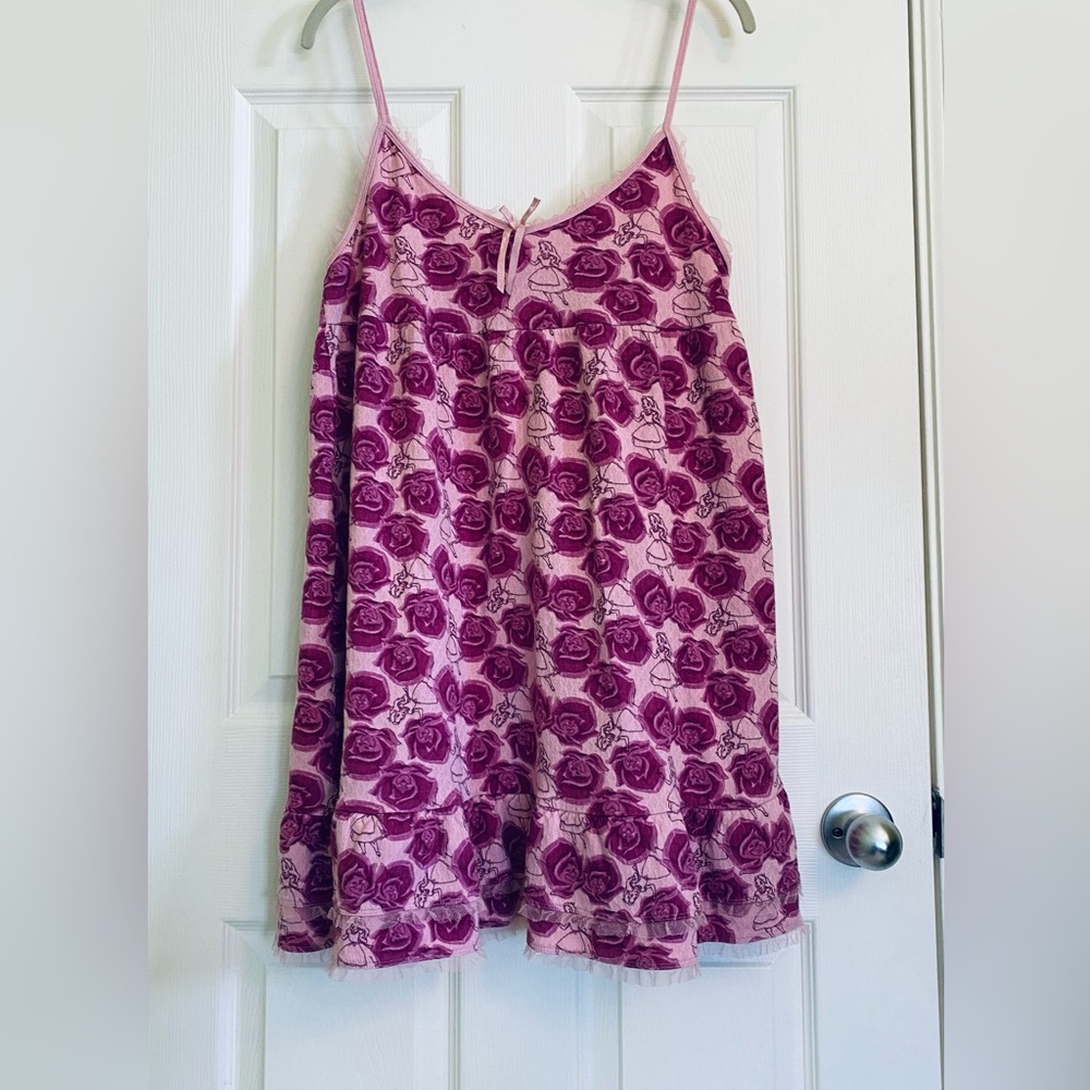 Disney Resorts *Alice* nightie
